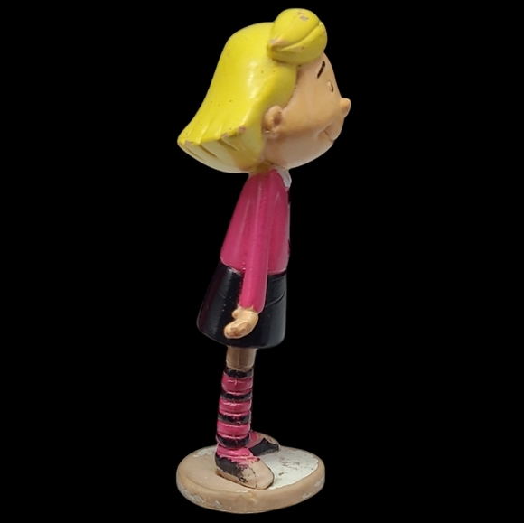 OLDER - CLIFFORD THE BIG RED DOG AND HIS OWNER EMILY ELIZABETH SCHOLASTIC - Picture 10 of 16